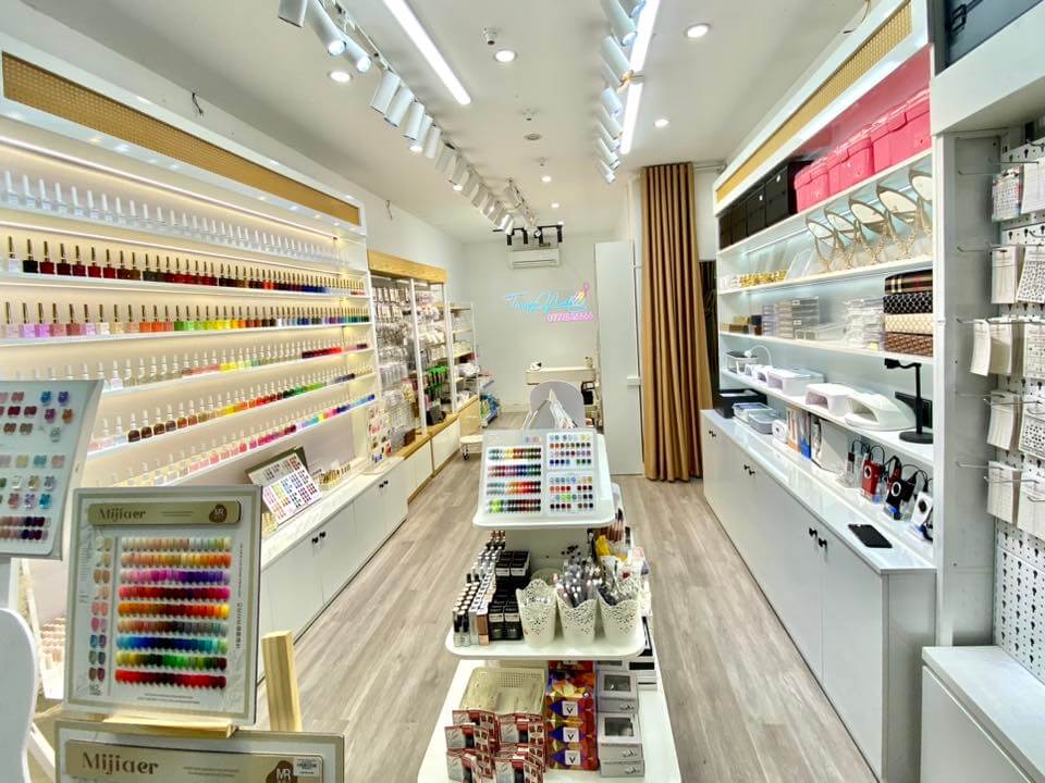 Phụ kiện nail là gì?